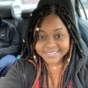 Meet your Posher, Andrea